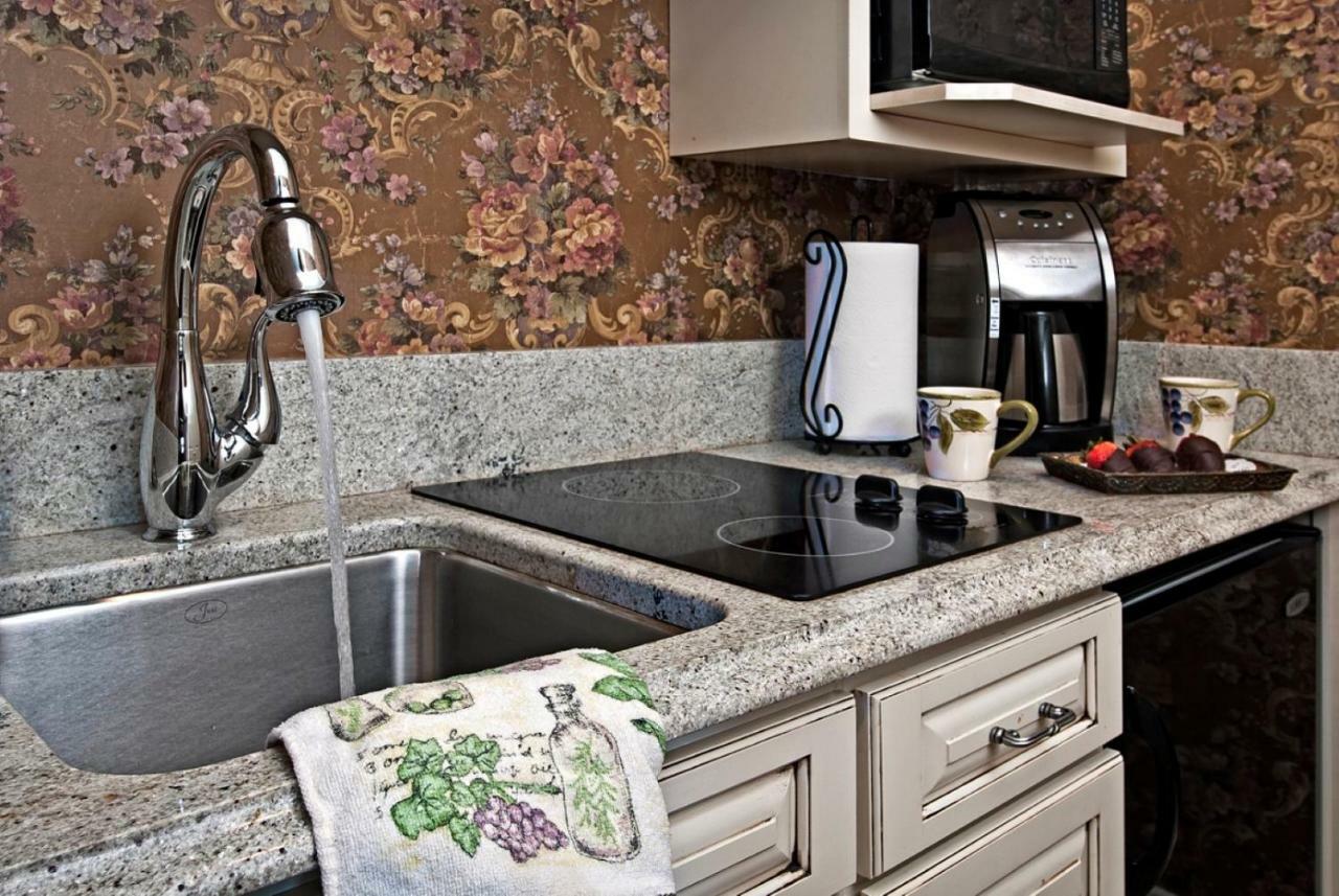 Cameo Heights Mansion And The Vine Fine Dining Restaurant Bed & Breakfast Touchet Luaran gambar